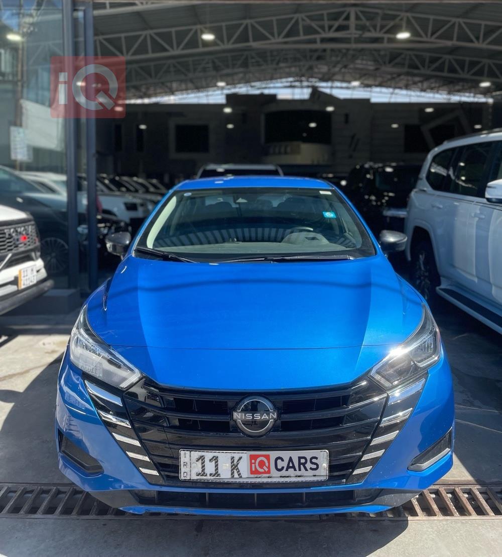 نيسان فيرسا